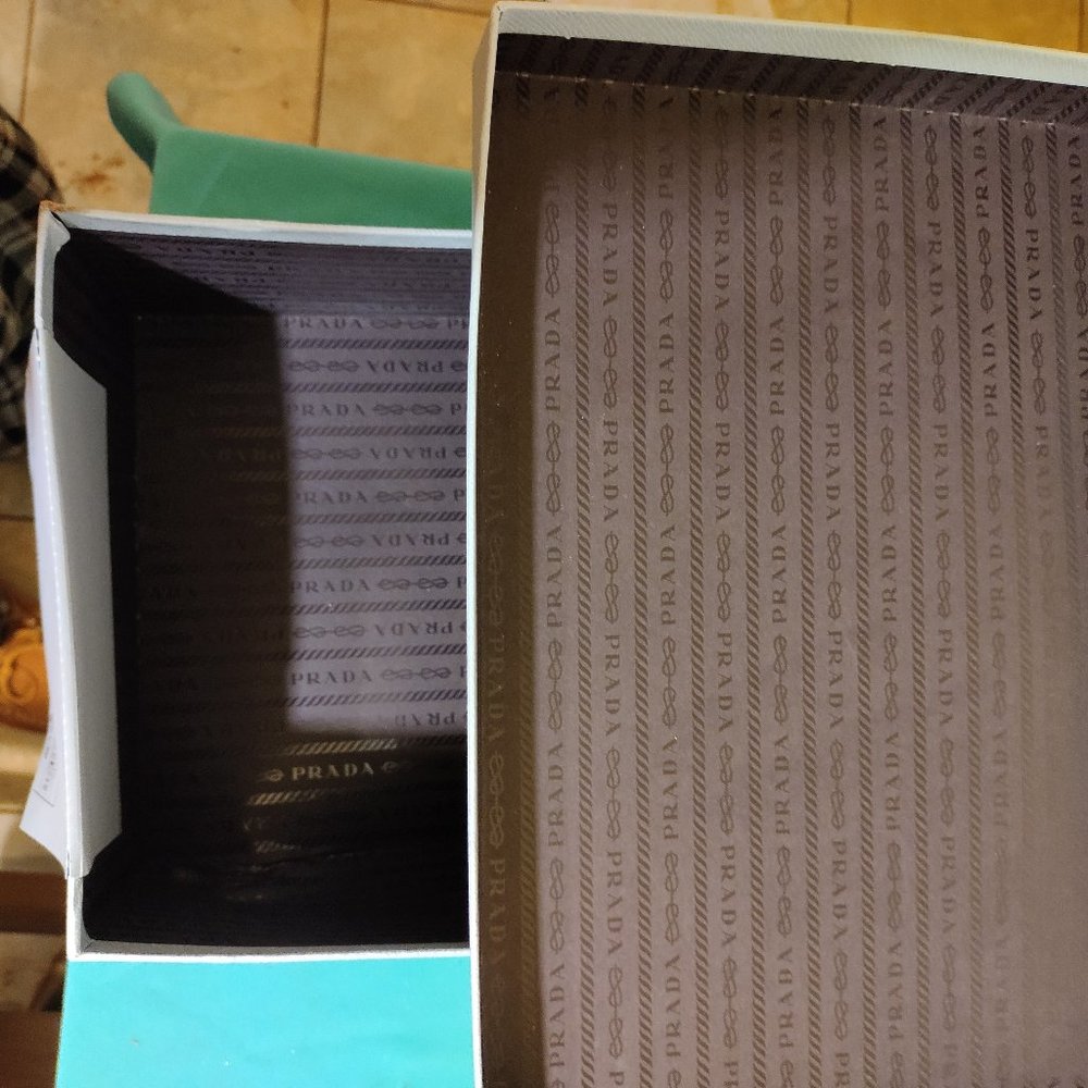 NEW PRADA Calzature Donna Loafers original box and dust bags size 39 - Picture 7 of 7